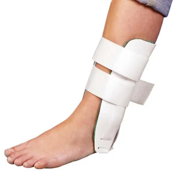 Preview: Gelcast - Sprunggelenkschiene mit Kühl-/Wärmefunktion für Erwachsene oder Kinder