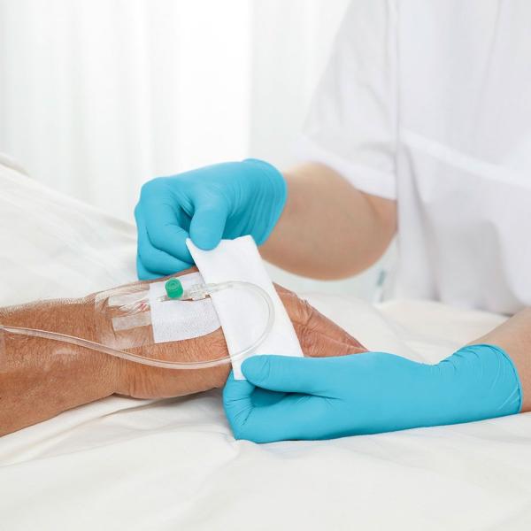 LEUKOPLAST compress non-woven Vlieskompressen - unsteril, 4-fach, latexfrei (SSB-fähig)