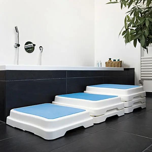 Preview: Wannenstufe - Mit großer Trittfläche, Einzelstufenhöhe 10 cm