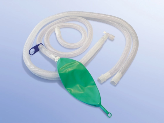 Beatmungssystem mit Faltenschlauch - Y-Stück, Faltenschlauch mit Atembeutel, CO2-Po