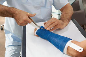 Delta-Cast Conformable Synthetischer Stützverband - 10 cm x 3,6 m (SSB-fähig)
