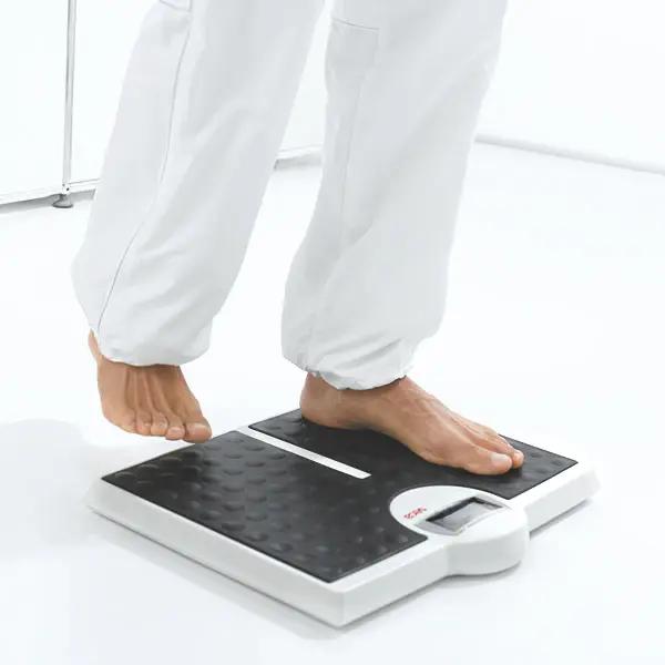 Digitale Personenwaage mit extra hoher Tragkraft seca 813 - Tragkraft: 200 kg