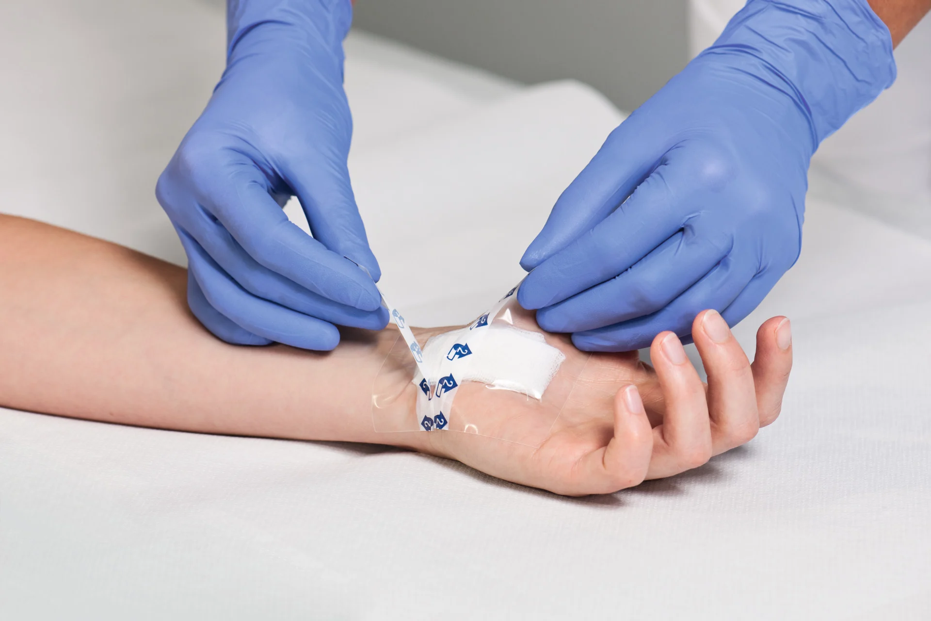 Hydrofilm roll - Wasserdichter und Transparenter Folienverband, Atmungsaktiv Hypoallergen (SSB-fähig)