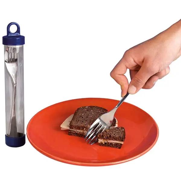 Knork - Messer und Gabel vereint - Schneidet selbst durch Fleisch