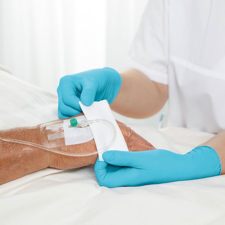 Leukoplast Schlitz-Vlieskompressen - Steril, 4-lagig, 50 x 2 Kompressen (SSB-fähig)