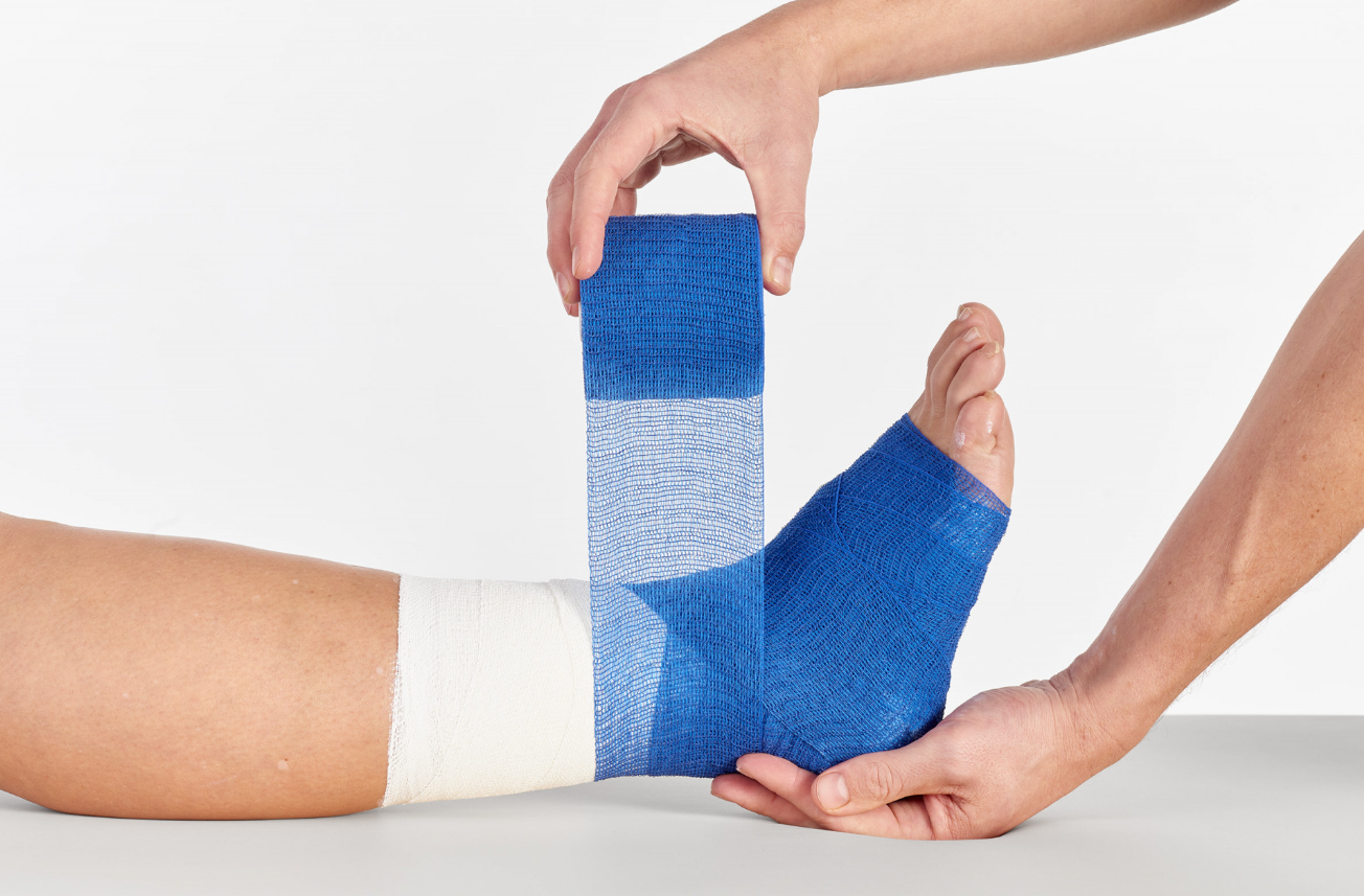 Miro haft krepp color, 4cm x 20m - Kohäsive, elastische Fixierbinde, gekreppt, farbig (SSB-fähig)